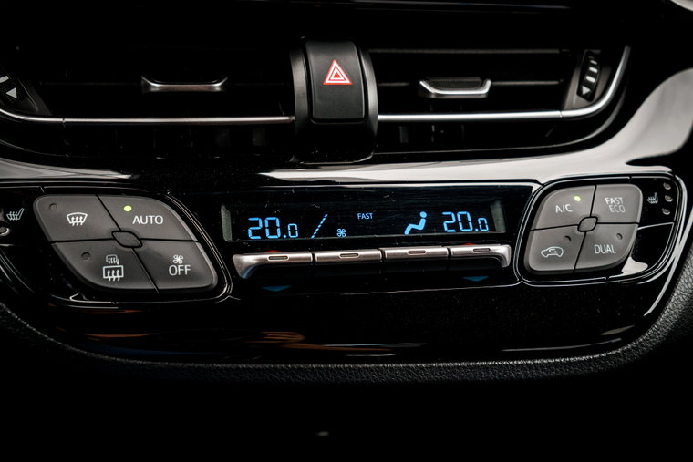 Vehicle Image 30