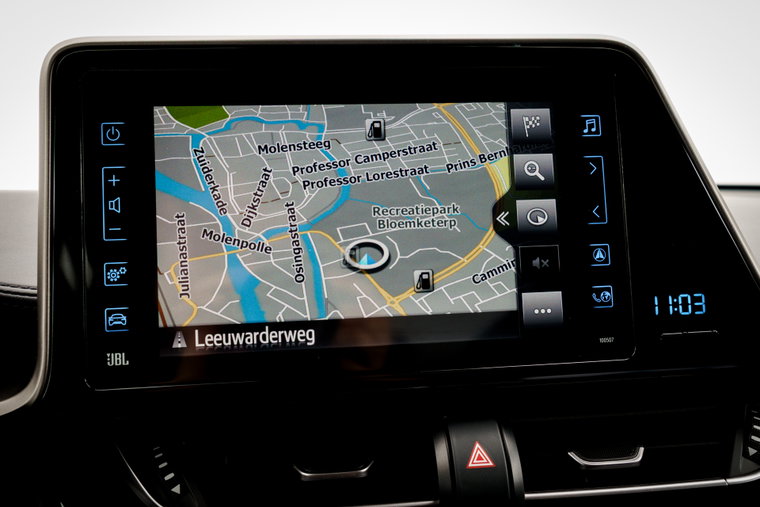 Vehicle Image 9