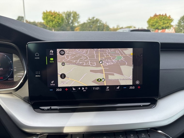 Vehicle Image 22