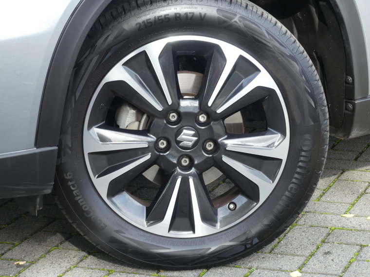 Vehicle Image 15