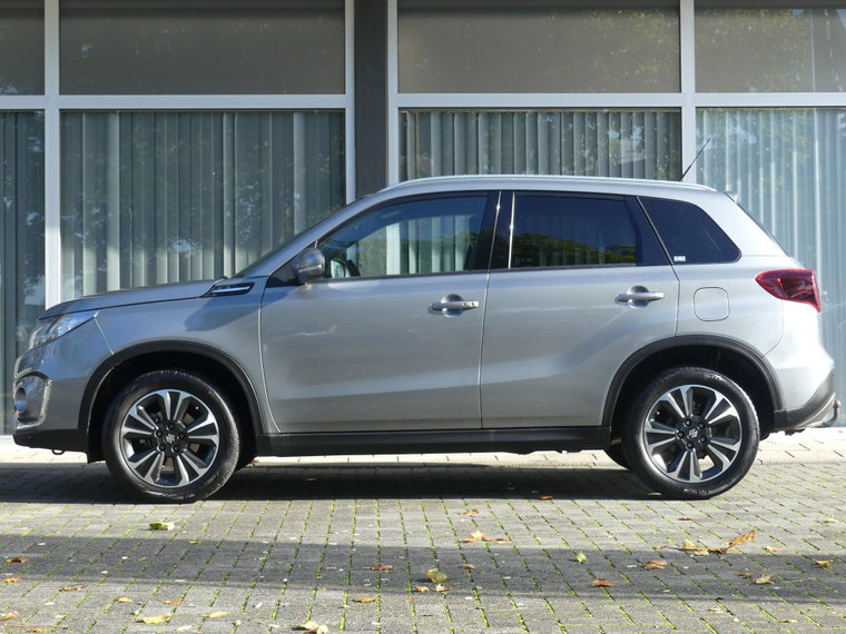Vehicle Image 16