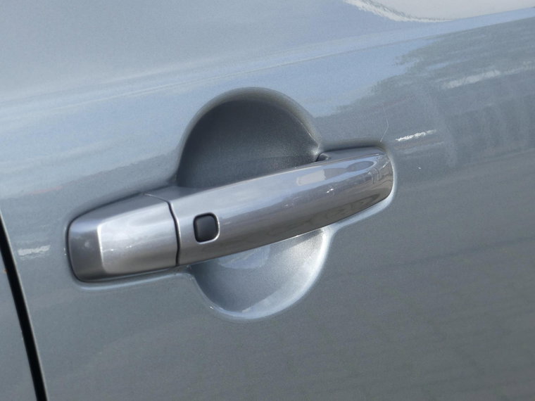 Vehicle Image 35