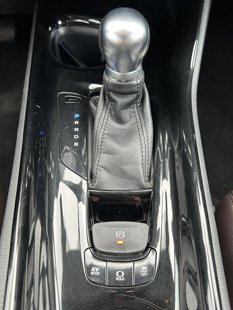 Vehicle Image 21