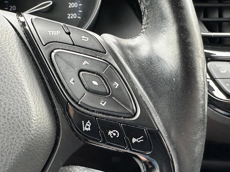 Vehicle Image 23