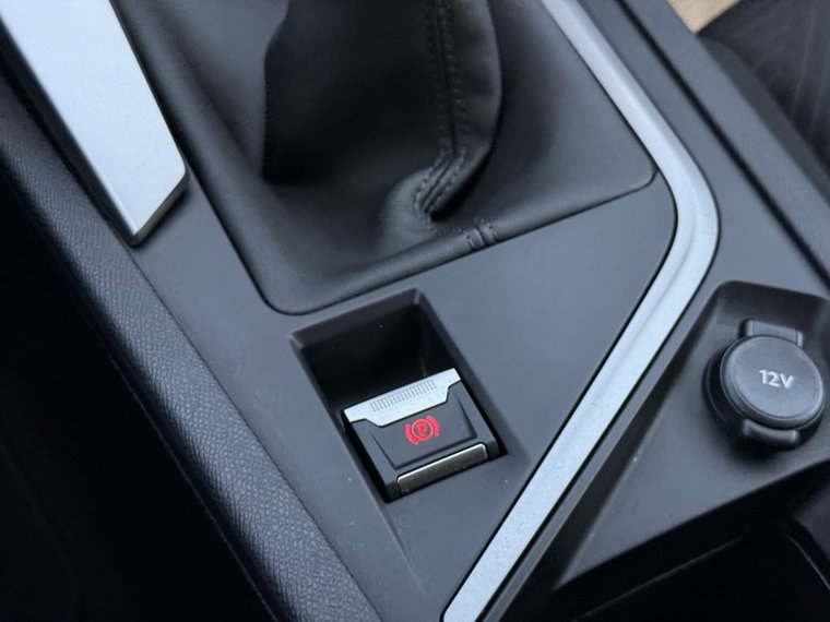 Vehicle Image 33