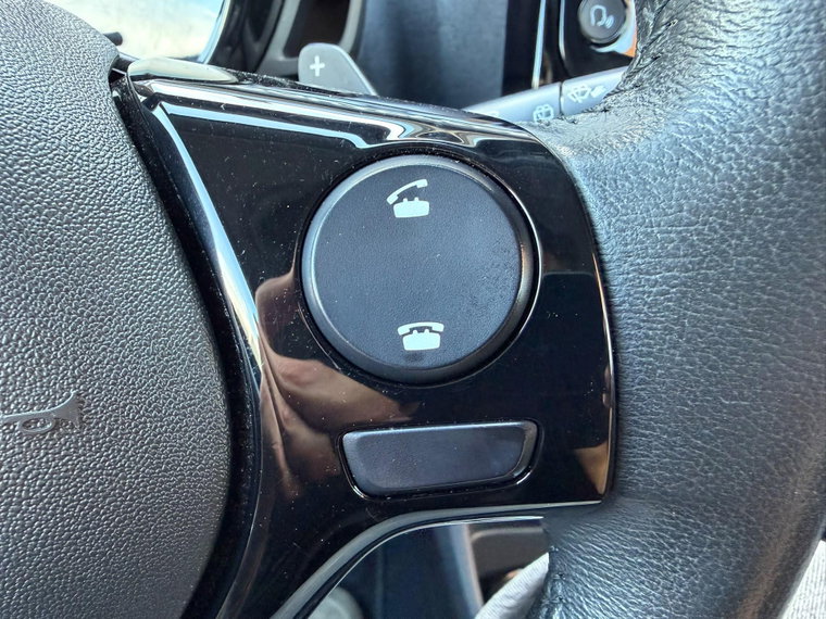 Vehicle Image 38