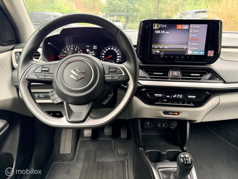 Vehicle Image 13
