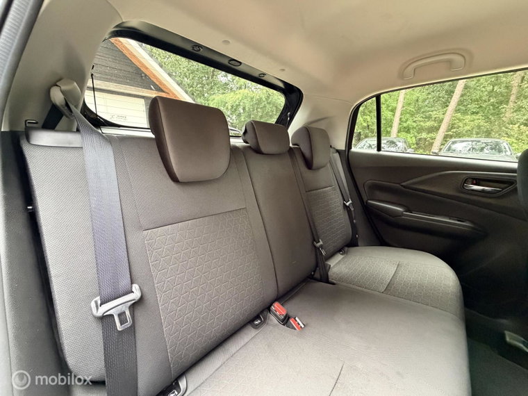 Vehicle Image 11