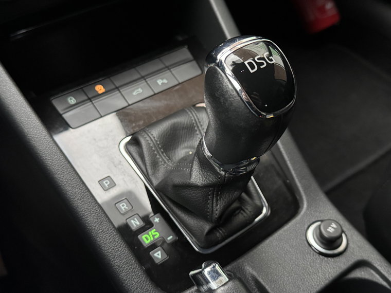 Vehicle Image 27