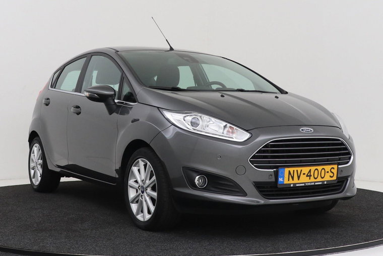 Vehicle Image 12