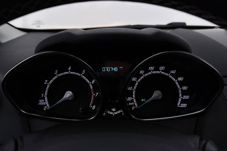 Vehicle Image 18