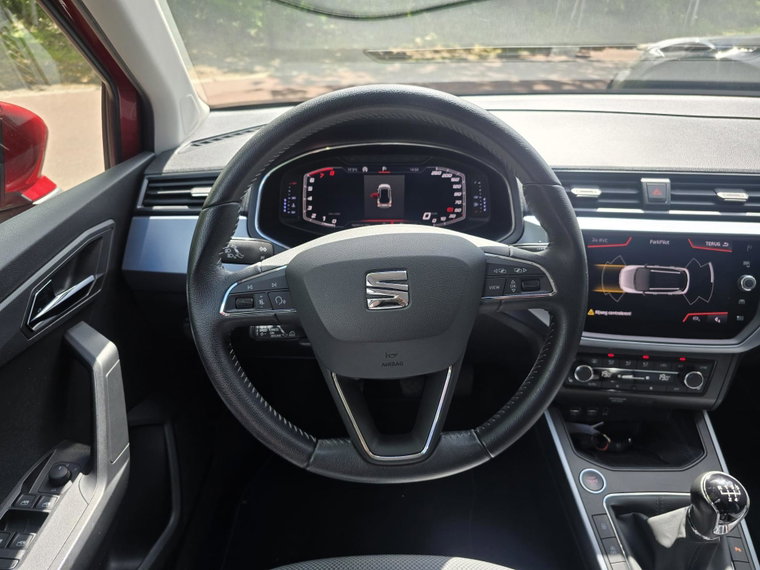 Vehicle Image 23