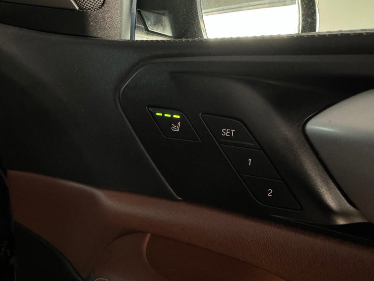 Vehicle Image 45