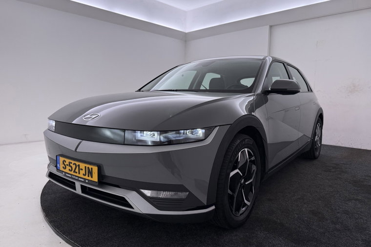 Vehicle Image 42