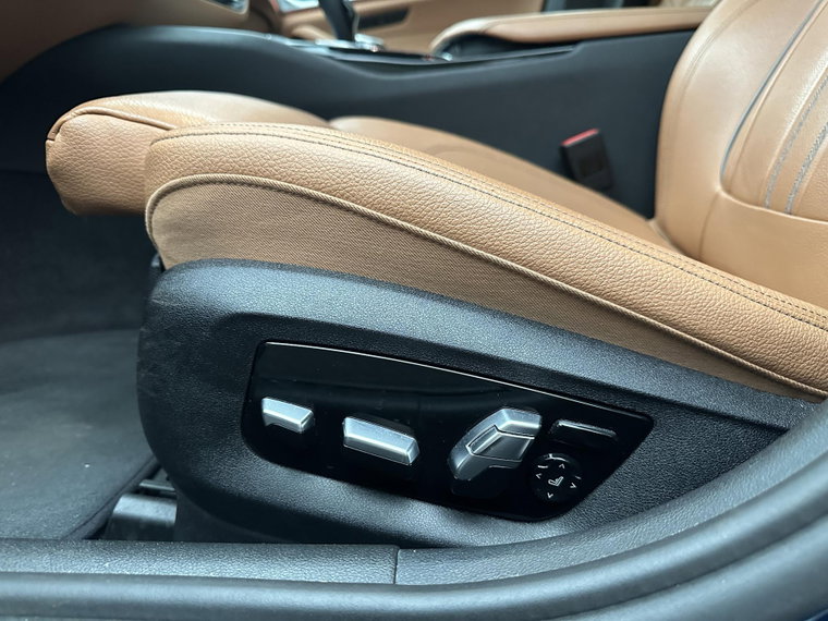 Vehicle Image 40