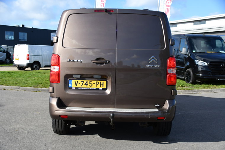 Vehicle Image 34
