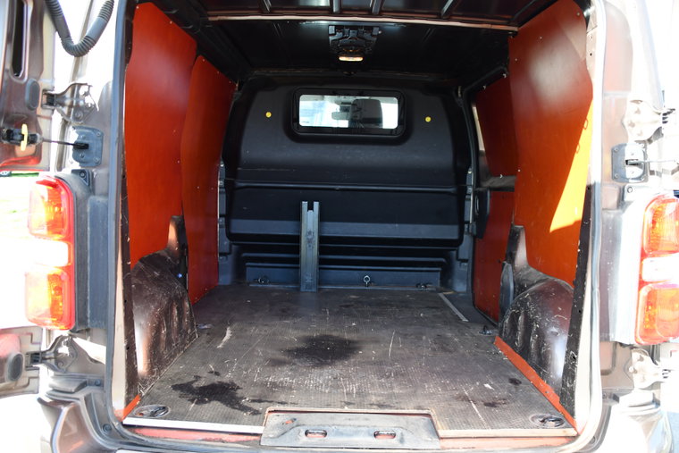 Vehicle Image 36