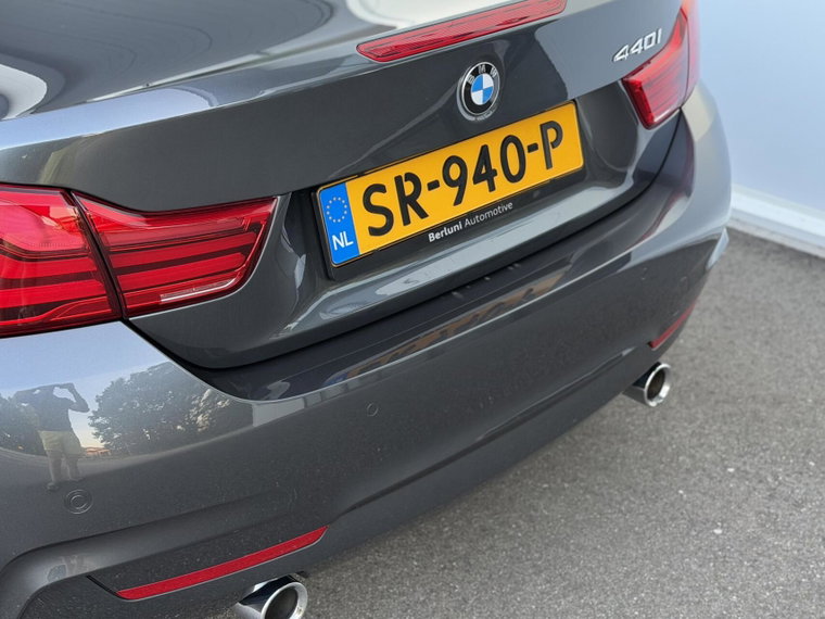 Vehicle Image 36