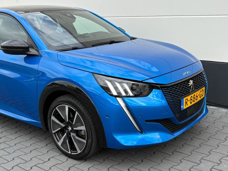 Vehicle Image 36