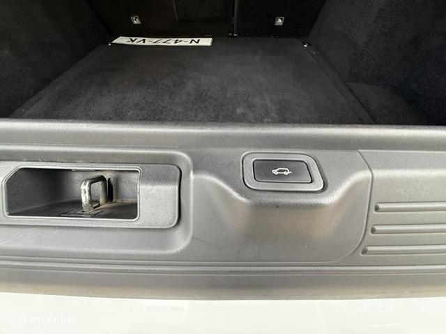 Vehicle Image 56