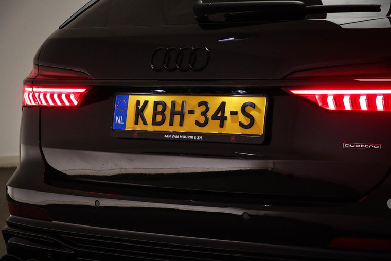 Vehicle Image 35