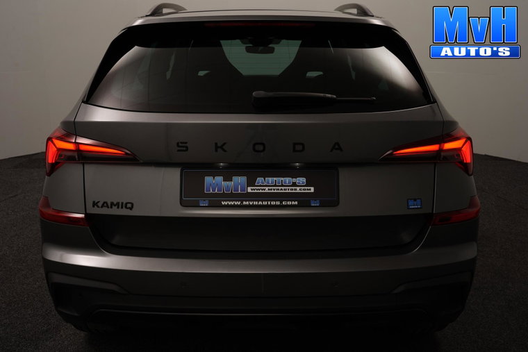 Vehicle Image 38