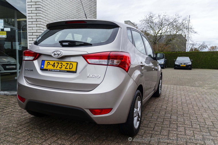 Vehicle Image 36