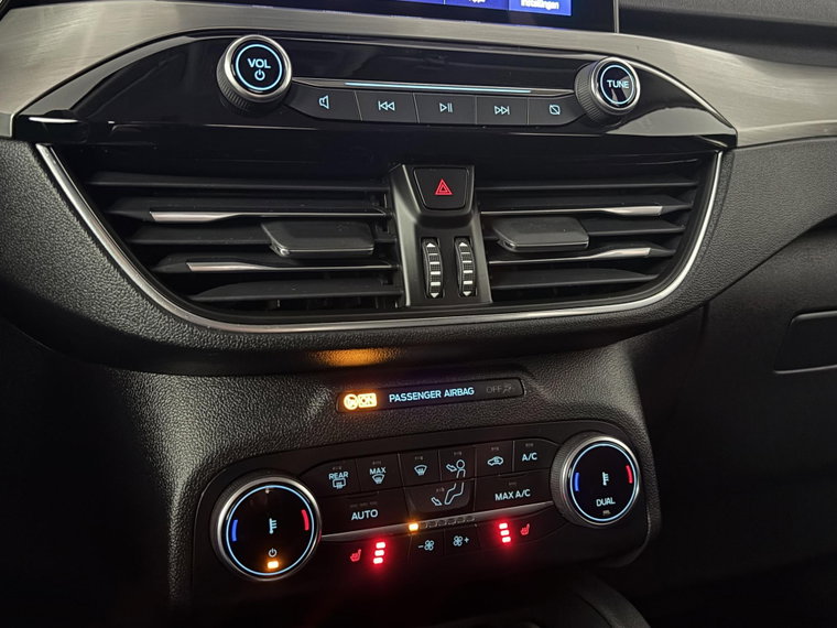 Vehicle Image 33