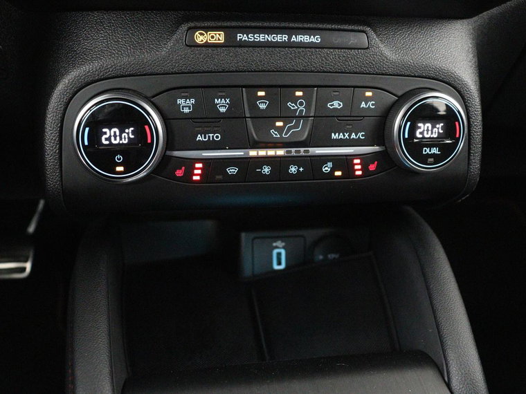 Vehicle Image 28