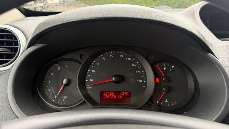 Vehicle Image 23