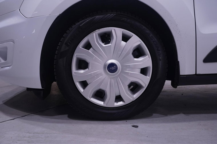 Vehicle Image 18