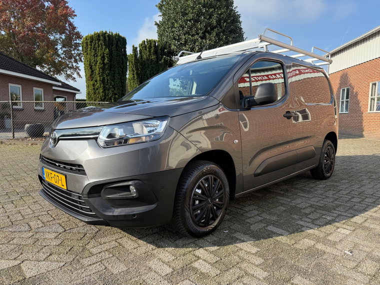 Vehicle Image 23