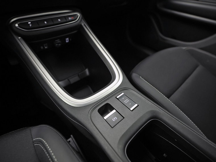 Vehicle Image 23