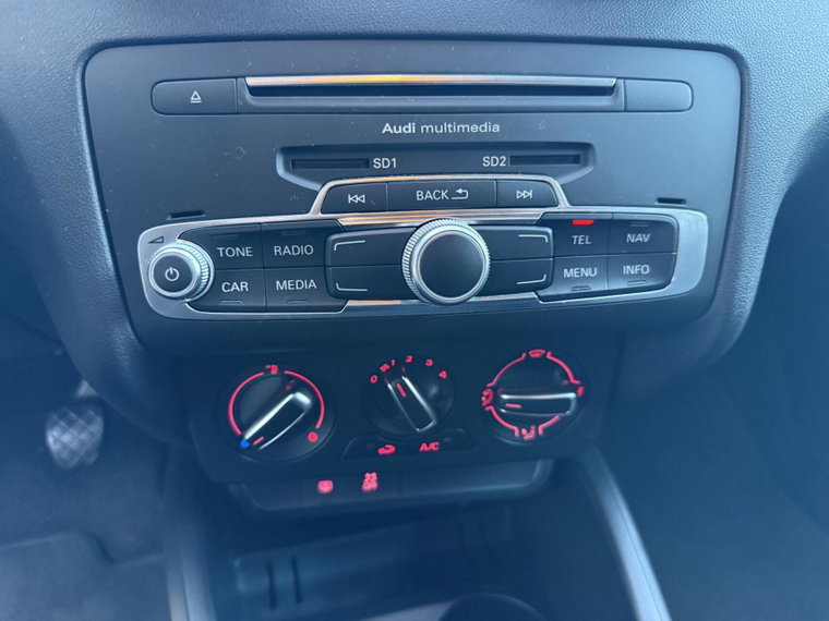 Vehicle Image 24