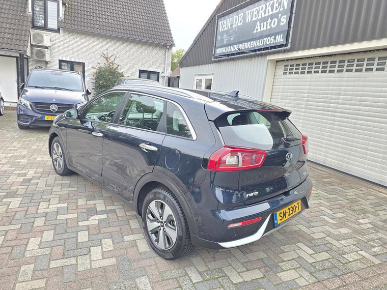 Vehicle Image 38