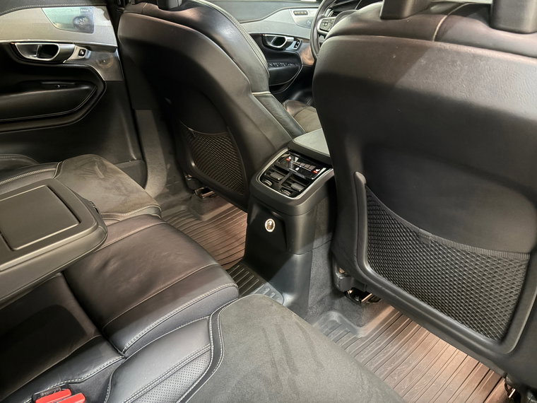 Vehicle Image 39