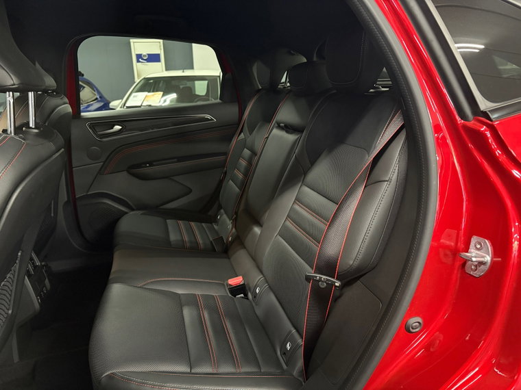 Vehicle Image 32