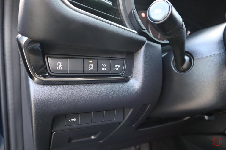 Vehicle Image 33