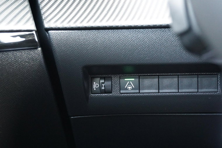 Vehicle Image 43
