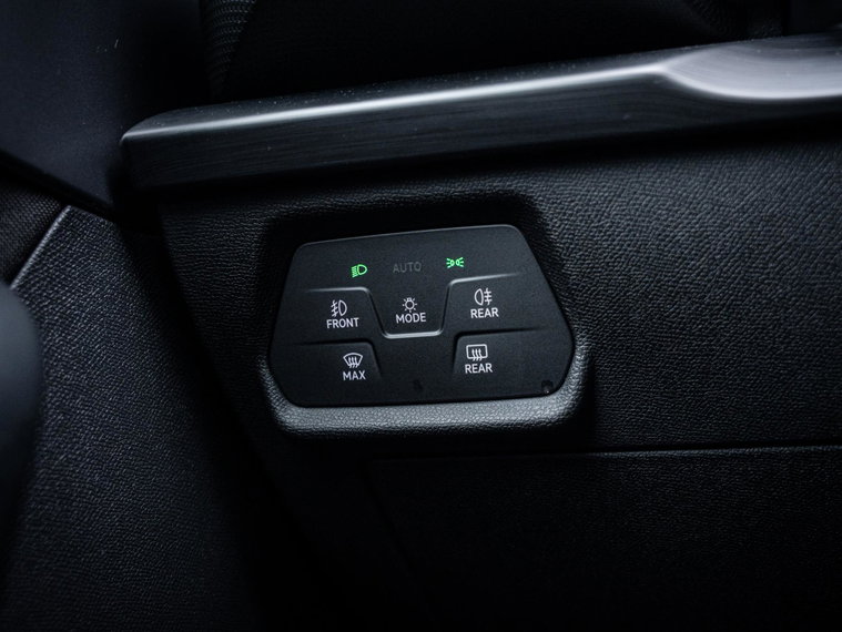 Vehicle Image 31