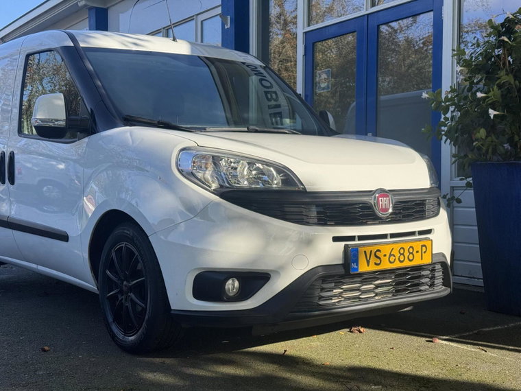 Vehicle Image 28
