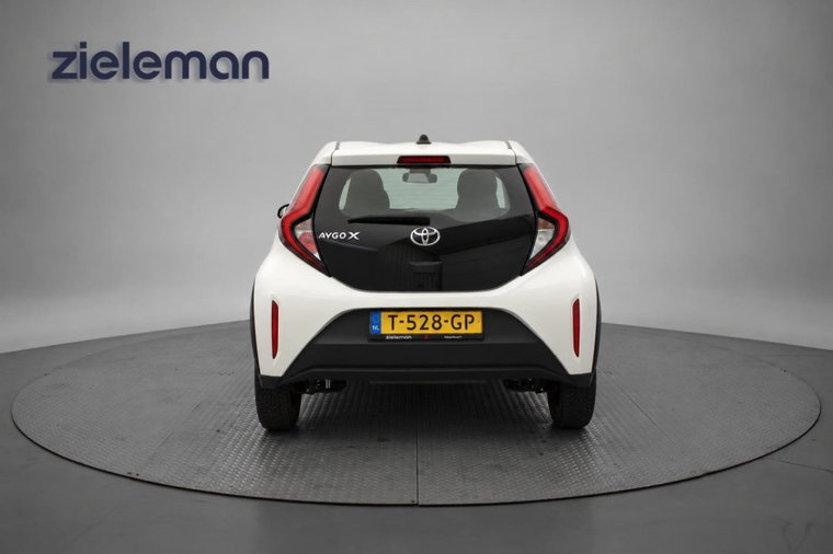 Vehicle Image 17