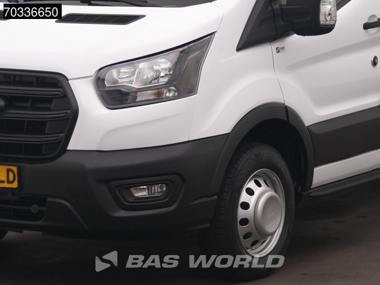 Vehicle Image 36