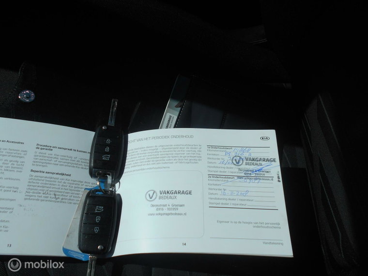 Vehicle Image 16