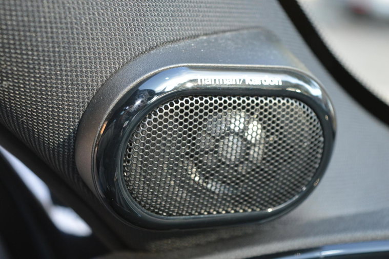 Vehicle Image 21