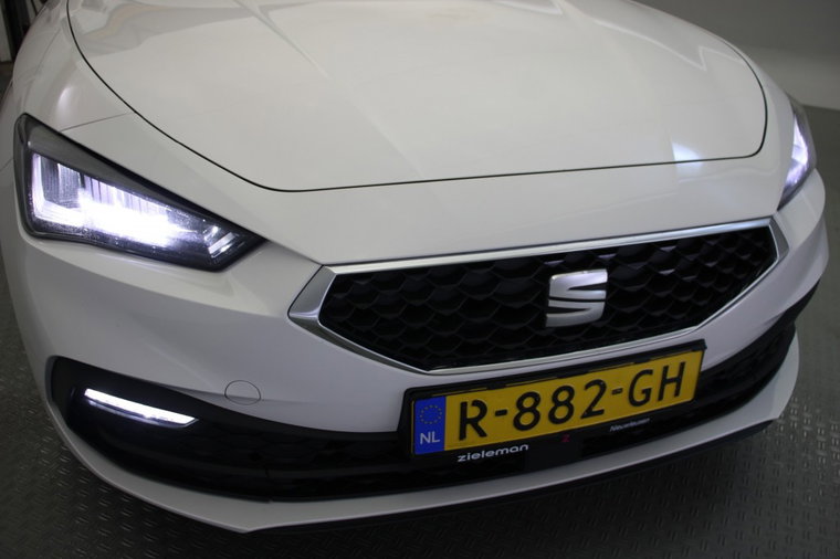 Vehicle Image 32