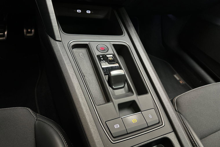Vehicle Image 38