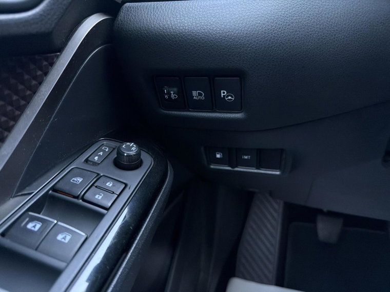Vehicle Image 26