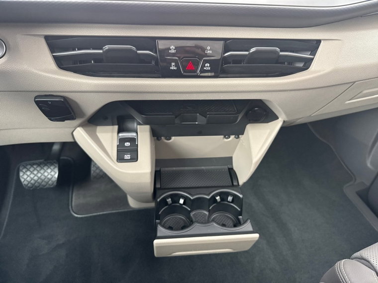 Vehicle Image 28