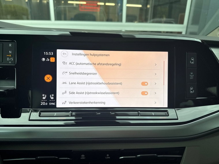 Vehicle Image 36